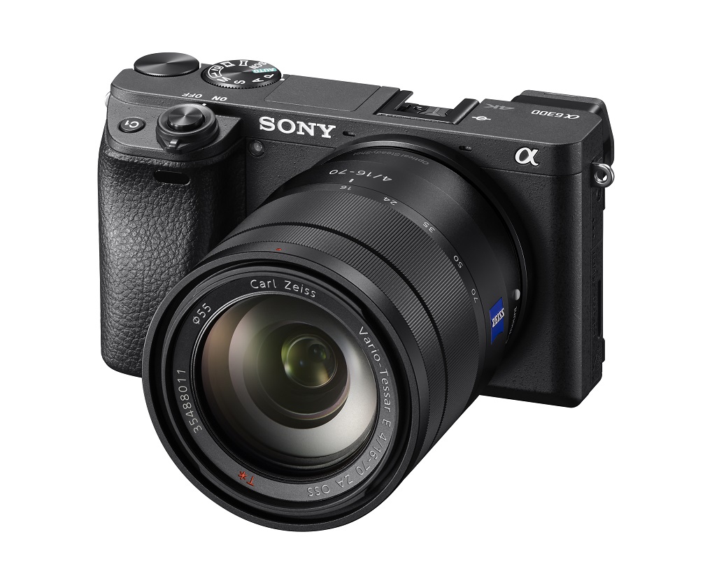 SONY A6300 Review CX79100_N_wSEL1670Z_right